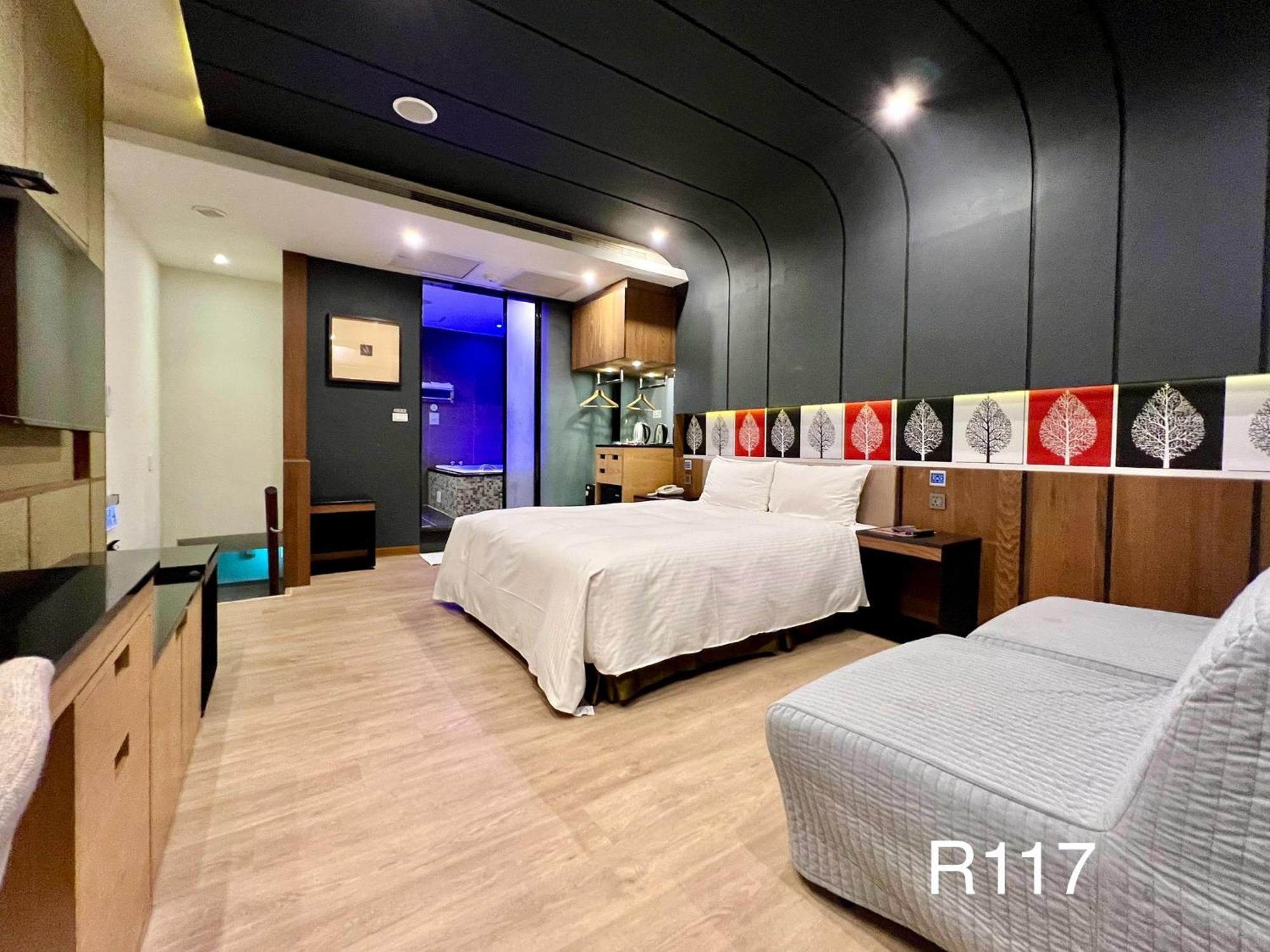 Catwalk Motel -ไถหนาน ภายนอก รูปภาพ